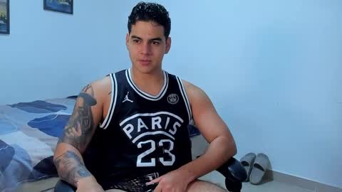 Snapshot of diego_cazas chatting on June 8, 2026, 10:48 am DIEGO CAZAS online show from June 8, 2026, 10:48 am