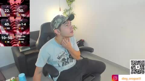 Snapshot of diegorogue_ chatting on December 2, 2024, 1:02 pm Diego rogue online show from December 2, 2024, 1:02 pm