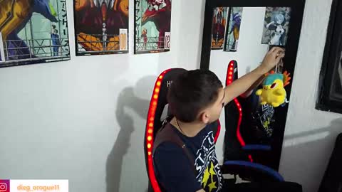 Snapshot of diegorogue_ chatting on March 9, 2025, 3:32 am Diego rogue online show from March 9, 2025, 3:32 am