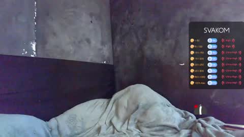 Snapshot of diemond_latinx98 chatting on April 21, 2026, 2:01 pm diemond_latinx98 online show from April 21, 2026, 2:01 pm
