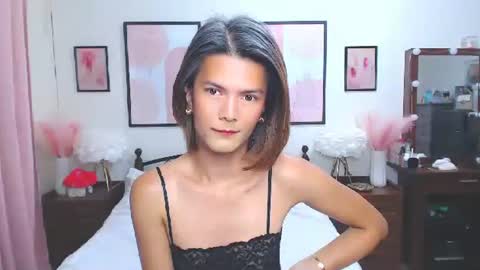 Dennesse online show from February 18, 2026, 1:34 am