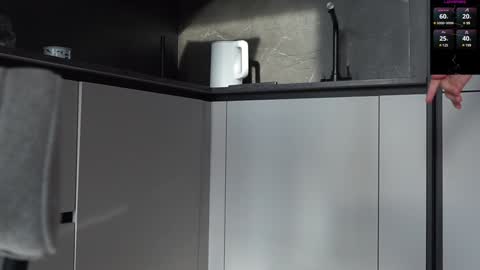 Tanya online show from March 12, 2025, 2:23 pm