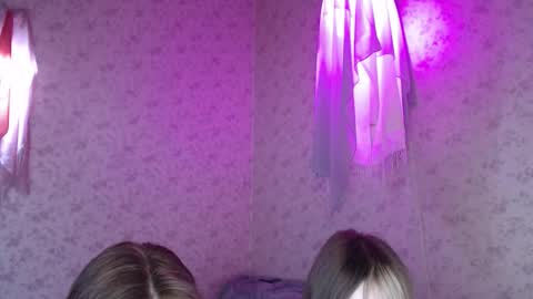 Hi im Alice 3 Im usualy online 03-10 or 17-21 UTC0 online show from March 11, 2026, 2:28 am