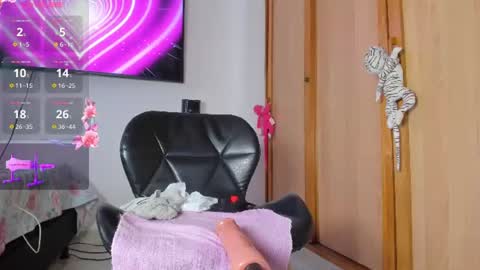 Snapshot of diiana_evil chatting on June 13, 2026, 2:59 pm diiana_evil online show from June 13, 2026, 2:59 pm
