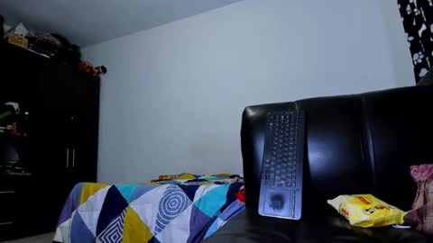 Snapshot of diiego_xxx chatting on November 17, 2025, 3:18 pm diiego_xxx online show from November 17, 2025, 3:18 pm