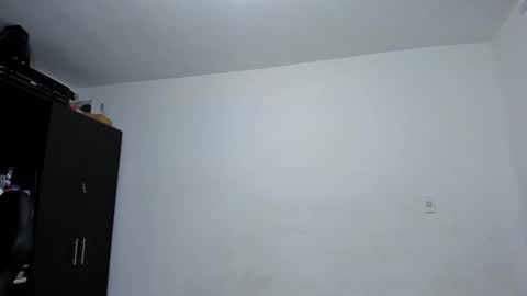Snapshot of diiego_xxx chatting on April 24, 2026, 2:08 pm diiego_xxx online show from April 24, 2026, 2:08 pm