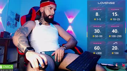 Snapshot of diilanhot chatting on April 16, 2026, 11:18 pm Dylan online show from April 16, 2026, 11:18 pm