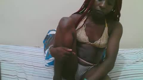 Dijah online show from November 17, 2025, 6:24 pm