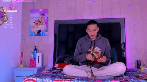 Snapshot of dilam_alfonzo chatting on September 17, 2025, 8:43 pm Dilan online show from September 17, 2025, 8:43 pm