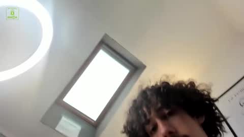 Snapshot of dilan_wolfe chatting on December 18, 2025, 12:22 pm Dilan online show from December 18, 2025, 12:22 pm