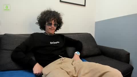 Snapshot of dilan_wolfe chatting on April 24, 2026, 11:12 am Dilan online show from April 24, 2026, 11:12 am