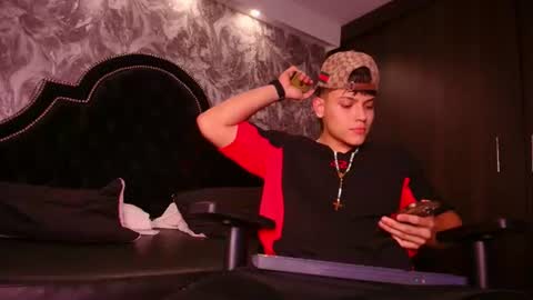 dilanmiller_ online show from June 11, 2026, 7:23 pm