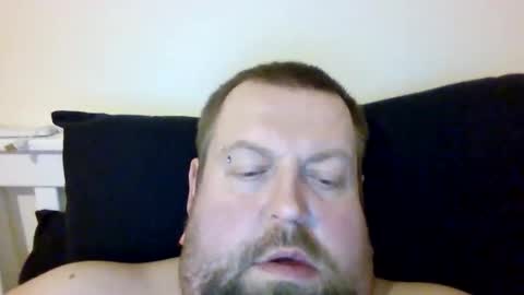 dilevics1985 online show from April 8, 2026, 8:31 pm