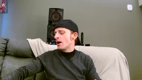 Snapshot of dilldough405 chatting on January 1, 2025, 5:11 pm Dilldough405 online show from January 1, 2025, 5:11 pm