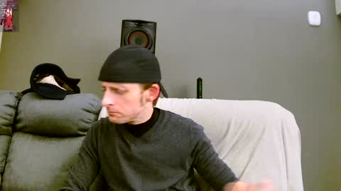 Snapshot of dilldough405 chatting on January 1, 2025, 11:18 pm Dilldough405 online show from January 1, 2025, 11:18 pm