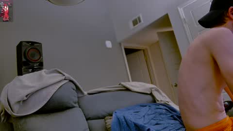 Snapshot of dilldough405 chatting on January 8, 2025, 5:48 am Dilldough405 online show from January 8, 2025, 5:48 am