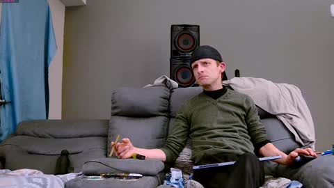 Snapshot of dilldough405 chatting on January 9, 2025, 6:17 am Dilldough405 online show from January 9, 2025, 6:17 am