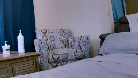 Snapshot of dilldough405 chatting on February 17, 2025, 1:15 am Dilldough405 online show from February 17, 2025, 1:15 am