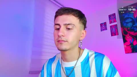 Julian Independent Model online show from March 19, 2026, 11:09 pm