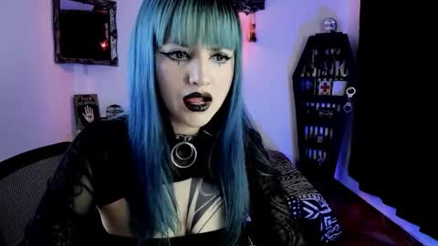 dimmuanddarkness online show from November 21, 2025, 8:35 am