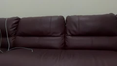 dinnerout1111 online show from January 19, 2026, 4:33 pm