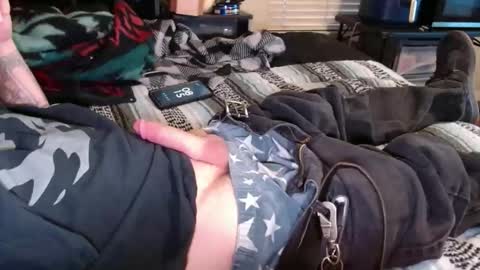 Snapshot of dino695082 chatting on October 27, 2025, 1:15 pm dino695802 online show from October 27, 2025, 1:15 pm