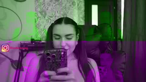 Diodora Magenta online show from June 9, 2026, 1:01 pm