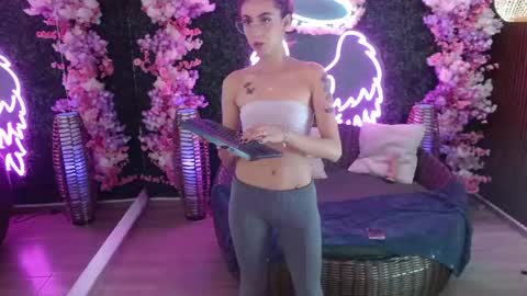 Snapshot of dione_lake chatting on May 21, 2026, 12:56 pm Dion online show from May 21, 2026, 12:56 pm