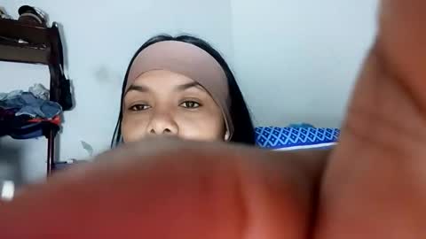 diora_squirt_juicy online show from December 4, 2025, 1:42 pm