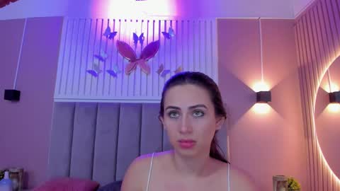 Cristal  online show from March 1, 2025, 2:59 am