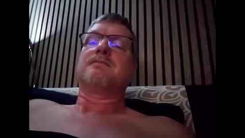 Snapshot of dirkkie1975 chatting on April 12, 2026, 8:03 pm dirkkie1975 online show from April 12, 2026, 8:03 pm