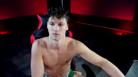 Snapshot of dirty_boss chatting on September 19, 2025, 10:05 am dirty_boss online show from September 19, 2025, 10:05 am