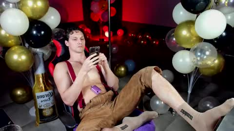 Snapshot of dirty_boss chatting on October 1, 2025, 4:02 pm dirty_boss online show from October 1, 2025, 4:02 pm