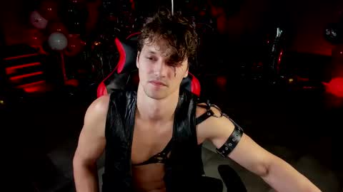 Snapshot of dirty_boss chatting on October 19, 2025, 3:01 pm dirty_boss online show from October 19, 2025, 3:01 pm