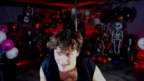 Snapshot of dirty_boss chatting on October 30, 2025, 12:01 am dirty_boss online show from October 30, 2025, 12:01 am