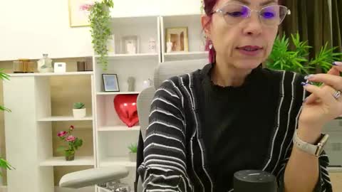 dirty_mature online show from November 5, 2025, 6:13 am