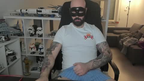 Robert online show from December 31, 2024, 4:14 pm