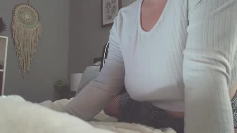 Snapshot of dirtydaisy1998 chatting on December 3, 2024, 10:28 am Daisy Wylde online show from December 3, 2024, 10:28 am