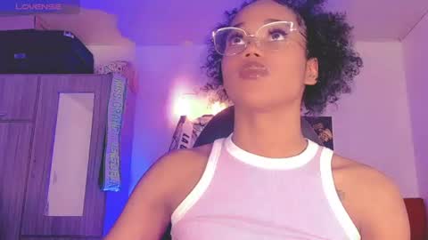 Naomy  online show from July 21, 2026, 2:14 am
