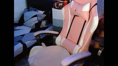 Snapshot of dirtylexa31 chatting on January 25, 2025, 9:04 pm LEXA online show from January 25, 2025, 9:04 pm