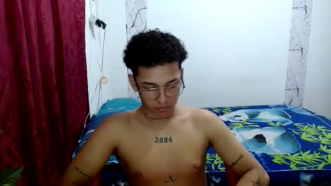 dirtyslimlatin online show from December 17, 2025, 6:03 pm