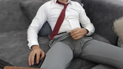 Snapshot of dirtyybooyy77 chatting on November 13, 2025, 10:47 am dirtyybooyy77 online show from November 13, 2025, 10:47 am