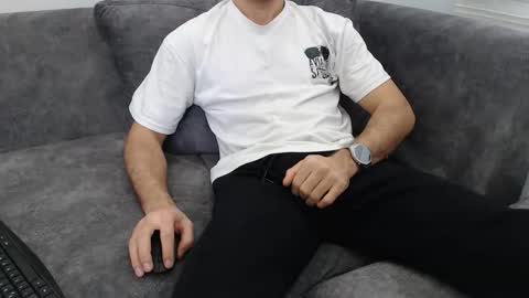 Snapshot of dirtyybooyy77 chatting on January 11, 2026, 12:32 pm dirtyybooyy77 online show from January 11, 2026, 12:32 pm