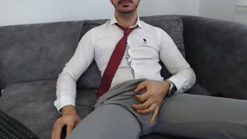 dirtyybooyy77 online show from May 15, 2026, 8:21 am