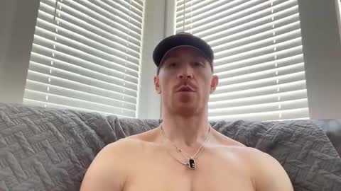 JustinDulgeXXX online show from November 23, 2025, 5:35 pm