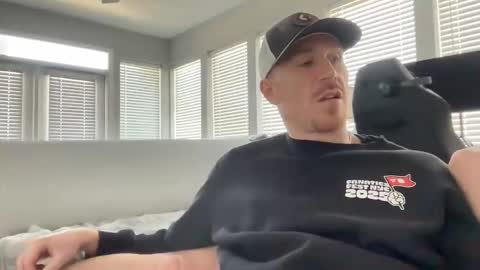 JustinDulgeXXX online show from November 28, 2025, 5:04 pm