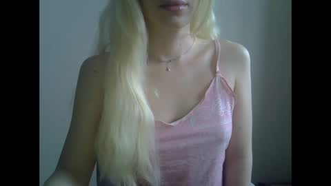 DitaMilton online show from January 13, 2026, 10:31 am