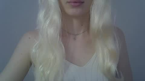 DitaMilton online show from February 3, 2026, 1:38 pm