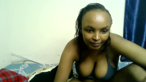 Snapshot of diva_cheupe chatting on May 5, 2026, 8:22 am diva_cheupe online show from May 5, 2026, 8:22 am