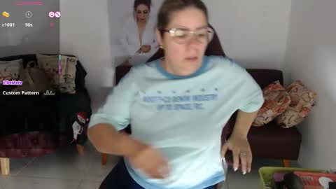 Snapshot of diva_milf chatting on November 17, 2025, 4:13 pm Diva online show from November 17, 2025, 4:13 pm